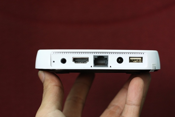 sgBOX có hỗ trợ cổng HDMI, cổng LAN và USB