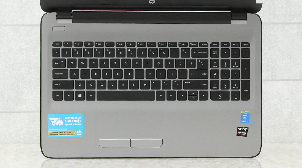 Laptop HP 15-ac174TX T0Z24PA Bạc