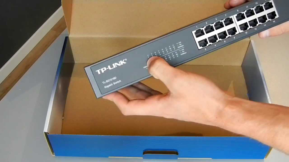TP-LINK TL-SG1016D - Switch Lắp Tủ/Để bàn 16 Cổng Tốc Độ Gigabit