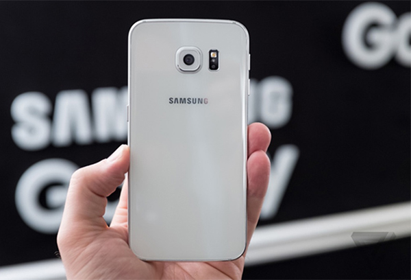 Samsung Galaxy S6 Edge - 5.1 inch/4 nhân x 1.5GHz + 4 nhân x 2.1GHz/32GB/16.0MP/2600mAh